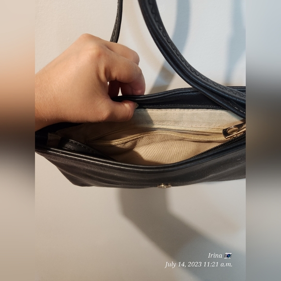 Classy black purse - Picture 4 of 7